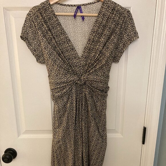 Seraphine Maternity Black Daisy Floral Knot Front Dress - Picture 1 of 5